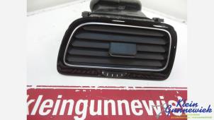 Gebruikte Luchtrooster Dashboard Volkswagen E-Golf Prijs € 15,00 Margeregeling aangeboden door Klein Gunnewiek Autodemontage & Motorentechniek