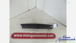 Używane Roleta tylna BMW 5-Serie Cena € 60,00 Procedura marży oferowane przez Klein Gunnewiek Autodemontage & Motorentechniek