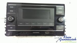 Begagnade Radio Volkswagen Crafter Pris € 165,00 Marginaltabell erbjuds av Klein Gunnewiek Autodemontage & Motorentechniek