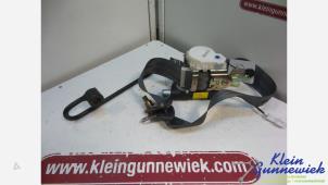 Gebruikte Veiligheidsgordel rechts-voor Renault Clio Prijs € 50,00 Margeregeling aangeboden door Klein Gunnewiek Autodemontage & Motorentechniek