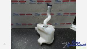 Begagnade Spolartank, vindruta Fiat Punto Pris € 25,00 Marginaltabell erbjuds av Klein Gunnewiek Autodemontage & Motorentechniek