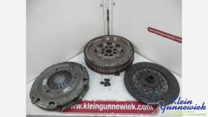 Begagnade Svänghjul Mercedes Vito Pris € 185,00 Marginaltabell erbjuds av Klein Gunnewiek Autodemontage & Motorentechniek