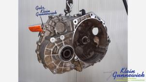 Gebruikte Versnellingsbak Volkswagen Tiguan Prijs € 595,00 Margeregeling aangeboden door Klein Gunnewiek Autodemontage & Motorentechniek