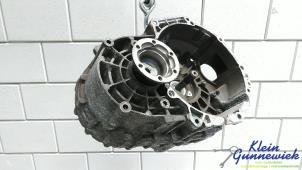 Gebruikte Versnellingsbak Volkswagen Passat Prijs € 475,00 Margeregeling aangeboden door Klein Gunnewiek Autodemontage & Motorentechniek