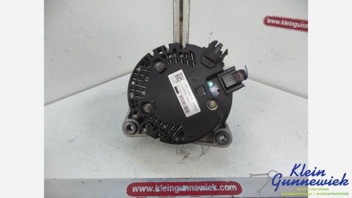 Dynamo från en Ford Focus 2021