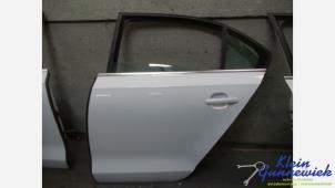 Begagnade Bakdörr, 4-dörrars, vänster Volkswagen Jetta Pris € 125,00 Marginaltabell erbjuds av Klein Gunnewiek Autodemontage & Motorentechniek