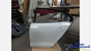Begagnade Bakdörr, 4-dörrars, vänster Volkswagen Jetta Pris € 125,00 Marginaltabell erbjuds av Klein Gunnewiek Autodemontage & Motorentechniek