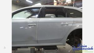 Begagnade Bakdörr, 4-dörrars, vänster Audi RS4 Pris € 195,00 Marginaltabell erbjuds av Klein Gunnewiek Autodemontage & Motorentechniek