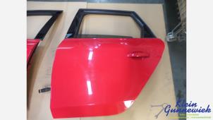 Begagnade Bakdörr, 4-dörrars, vänster Audi RS4 Pris € 295,00 Marginaltabell erbjuds av Klein Gunnewiek Autodemontage & Motorentechniek