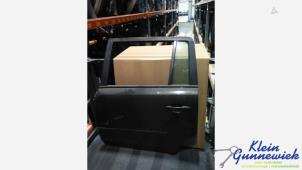 Używane Drzwi lewe tylne wersja 4-drzwiowa Opel Zafira Cena € 50,00 Procedura marży oferowane przez Klein Gunnewiek Autodemontage & Motorentechniek