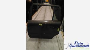 Używane Drzwi lewe tylne wersja 4-drzwiowa Opel Zafira Cena € 50,00 Procedura marży oferowane przez Klein Gunnewiek Autodemontage & Motorentechniek