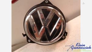 Begagnade Handtag, baklucka Volkswagen Golf Pris € 40,00 Marginaltabell erbjuds av Klein Gunnewiek Autodemontage & Motorentechniek