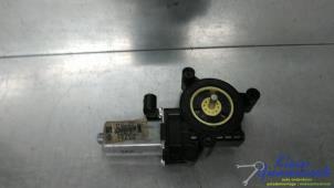 Begagnade Motor, dörrfönster Renault Trafic Pris € 35,00 Marginaltabell erbjuds av Klein Gunnewiek Autodemontage & Motorentechniek