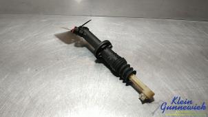 Begagnade Kopplingshuvudcylinder Renault Megane Pris € 30,00 Marginaltabell erbjuds av Klein Gunnewiek Autodemontage & Motorentechniek