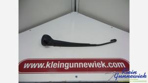 Używane Ramie wycieraczki tylnej Ford Galaxy Cena € 15,00 Procedura marży oferowane przez Klein Gunnewiek Autodemontage & Motorentechniek