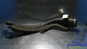 Begagnade Påfyllningsrör, bränsletank Renault Grand Espace Pris € 25,00 Marginaltabell erbjuds av Klein Gunnewiek Autodemontage & Motorentechniek