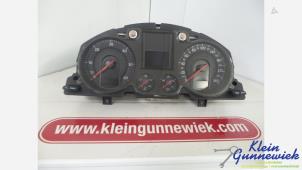 Gebruikte Instrumentenpaneel Volkswagen Passat Prijs € 125,00 Margeregeling aangeboden door Klein Gunnewiek Autodemontage & Motorentechniek