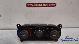 Gebruikte Chaufage Bedieningspaneel Hyundai Matrix Prijs € 40,00 Margeregeling aangeboden door Klein Gunnewiek Autodemontage & Motorentechniek