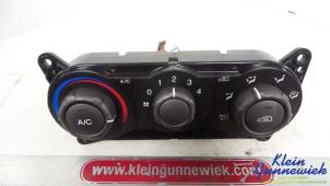 Gebruikte Chaufage Bedieningspaneel Hyundai Matrix Prijs € 40,00 Margeregeling aangeboden door Klein Gunnewiek Autodemontage & Motorentechniek