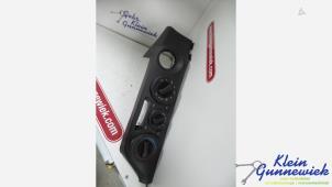 Begagnade Värmekontrollpanel Toyota Hilux Pris € 50,00 Marginaltabell erbjuds av Klein Gunnewiek Autodemontage & Motorentechniek