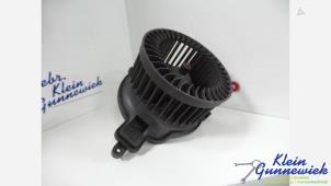 Begagnade Fläktmotor för uppvärmning och ventilation Citroen Berlingo Pris € 30,00 Marginaltabell erbjuds av Klein Gunnewiek Autodemontage & Motorentechniek