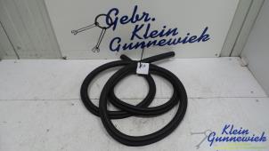 Begagnade Dörrtätning, 4-dörrars, höger bak Ford Focus Pris € 25,00 Marginaltabell erbjuds av Klein Gunnewiek Autodemontage & Motorentechniek