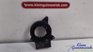 Begagnade Styrvinkelsensor Renault Captur Pris € 30,00 Marginaltabell erbjuds av Klein Gunnewiek Autodemontage & Motorentechniek