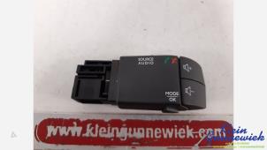 Begagnade Radiokontrollpanel Renault Captur Pris € 20,00 Marginaltabell erbjuds av Klein Gunnewiek Autodemontage & Motorentechniek
