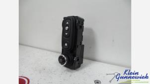 Begagnade Radiokontrollpanel Renault Captur Pris € 20,00 Marginaltabell erbjuds av Klein Gunnewiek Autodemontage & Motorentechniek