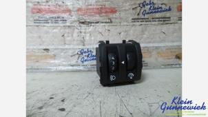 Begagnade Brytare, AIH strålkastare Renault Captur Pris på förfrågan erbjuds av Klein Gunnewiek Autodemontage & Motorentechniek