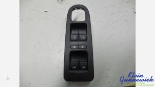 Begagnade Flerfunktionsbrytare, fönster Volkswagen Sharan Pris € 15,00 Marginaltabell erbjuds av Klein Gunnewiek Autodemontage & Motorentechniek