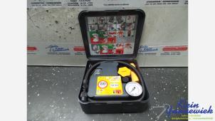 Begagnade Kompressor Ford Focus Pris på förfrågan erbjuds av Klein Gunnewiek Autodemontage & Motorentechniek