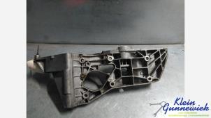 Begagnade Undre fäste, generator Volkswagen Polo Pris på förfrågan erbjuds av Klein Gunnewiek Autodemontage & Motorentechniek