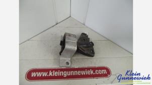 Begagnade Motorfäste Dacia Sandero Pris € 35,00 Marginaltabell erbjuds av Klein Gunnewiek Autodemontage & Motorentechniek