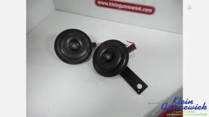 Begagnade Signalhorn Nissan X-Trail Pris € 30,00 Marginaltabell erbjuds av Klein Gunnewiek Autodemontage & Motorentechniek