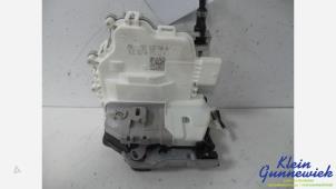 Begagnade Dörrmekanism, 4-dörrars, höger bak Audi SQ5 Pris € 85,00 Marginaltabell erbjuds av Klein Gunnewiek Autodemontage & Motorentechniek