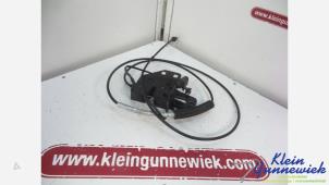 Gebruikte Slotmechaniek Motorkap Audi S6 Prijs € 25,00 Margeregeling aangeboden door Klein Gunnewiek Autodemontage & Motorentechniek