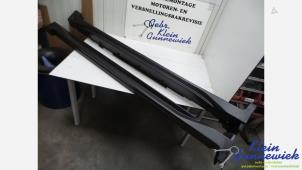 Gebruikte Zijskirt links Nissan X-Trail Prijs € 95,00 Margeregeling aangeboden door Klein Gunnewiek Autodemontage & Motorentechniek