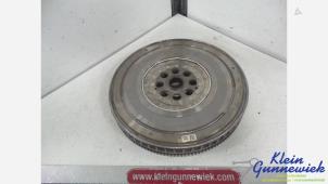 Begagnade Svänghjul Mercedes E-Klasse Pris € 325,00 Marginaltabell erbjuds av Klein Gunnewiek Autodemontage & Motorentechniek