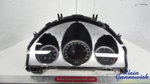 Gebruikte Instrumentenpaneel Mercedes C-Klasse Prijs € 75,00 Margeregeling aangeboden door Klein Gunnewiek Autodemontage & Motorentechniek