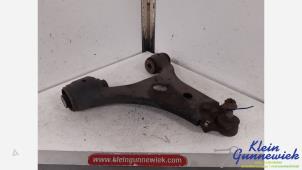 Begagnade Främre undre gaffelben, vänster Mercedes A-Klasse Pris € 40,00 Marginaltabell erbjuds av Klein Gunnewiek Autodemontage & Motorentechniek