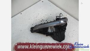 Begagnade Dörrhandtag, 4-dörrars, vänster fram Mercedes A-Klasse Pris € 35,00 Marginaltabell erbjuds av Klein Gunnewiek Autodemontage & Motorentechniek