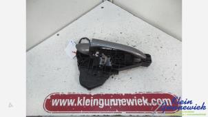 Begagnade Dörrhandtag, 4-dörrars, höger fram Mercedes A-Klasse Pris € 20,00 Marginaltabell erbjuds av Klein Gunnewiek Autodemontage & Motorentechniek