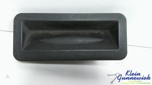 Gebruikte Handgreep Achterklep Ford Focus Prijs € 20,00 Margeregeling aangeboden door Klein Gunnewiek Autodemontage & Motorentechniek