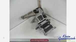 Gebruikte Motorsteun Landrover Range Rover Prijs € 125,00 Margeregeling aangeboden door Klein Gunnewiek Autodemontage & Motorentechniek