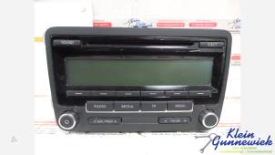 Begagnade CD-spelare med radio Volkswagen Touran Pris € 35,00 Marginaltabell erbjuds av Klein Gunnewiek Autodemontage & Motorentechniek