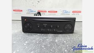 Begagnade CD-spelare med radio Renault Laguna Pris € 45,00 Marginaltabell erbjuds av Klein Gunnewiek Autodemontage & Motorentechniek