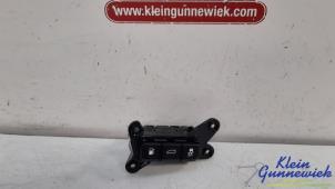 Gebruikte Schakelaar Kia Optima Prijs € 30,00 Margeregeling aangeboden door Klein Gunnewiek Autodemontage & Motorentechniek