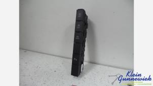 Begagnade Brytare Volkswagen Polo Pris € 25,00 Marginaltabell erbjuds av Klein Gunnewiek Autodemontage & Motorentechniek