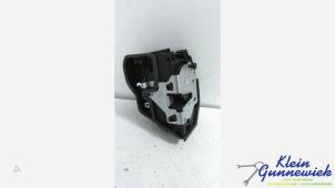 Begagnade Dörrlåsmekanism, 4-dörrars, vänster fram BMW X6 Pris € 50,00 Marginaltabell erbjuds av Klein Gunnewiek Autodemontage & Motorentechniek